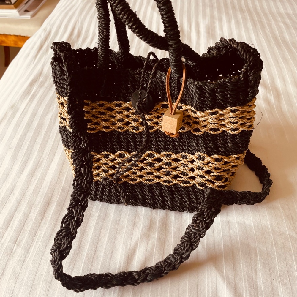 Esprit raffia handbag - Picture 3 of 7